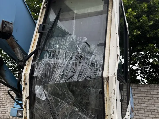 FUCHS MHL 320 kabinos išorė