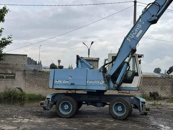 FUCHS MHL320 ekskavatorius